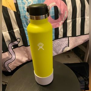 24oz Regular Mouth Cactus Hydro Flask EUC with Bottle Boot